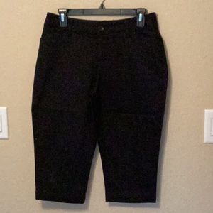 Petite black size 6 capris.